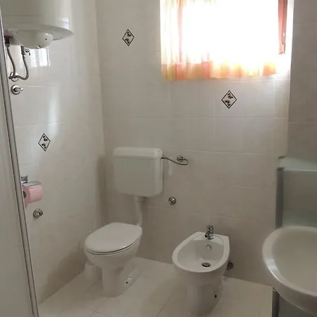 Apartments Dolac Sveti Filip i Jakov Room photo