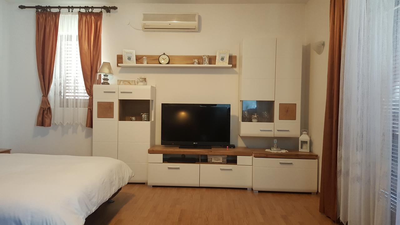 Dolac * Sveti Filip i Jakov